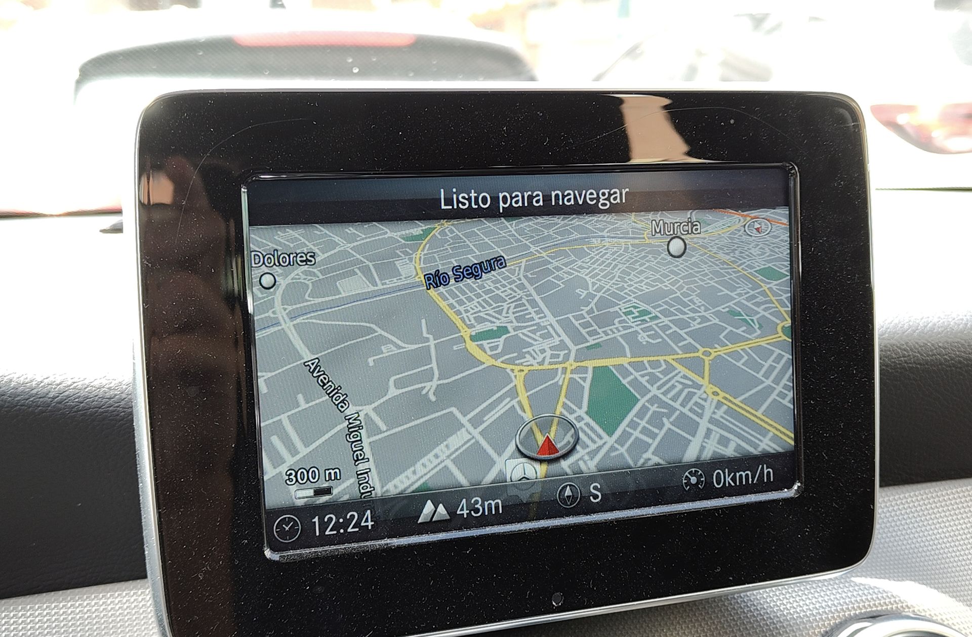 Mercedes-Benz GLA 180 - foto 10