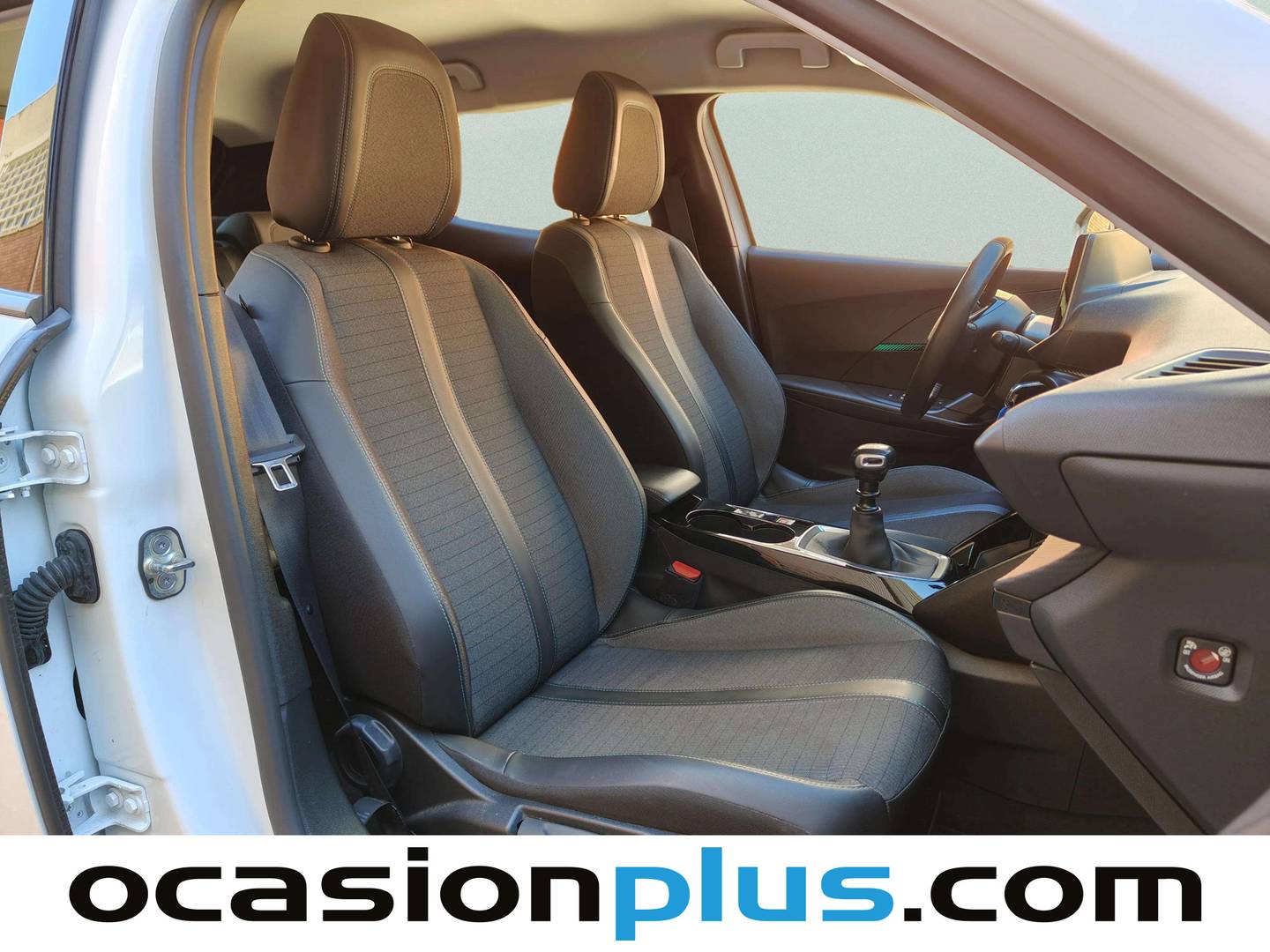 Peugeot 2008 Peugeot 2008 PureTech 100 S&S Allure (100 CV) gasolina