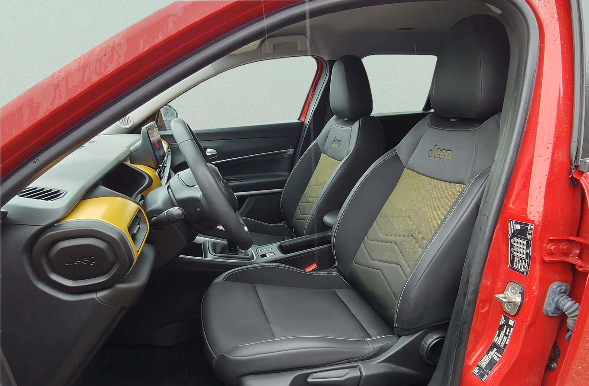 Jeep Avenger 1.2 G Summit - foto 17