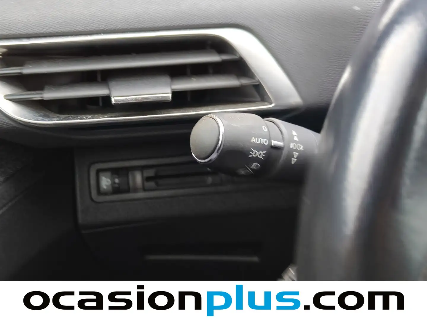 Foto Peugeot 5008 Peugeot 5008 PureTech 130 S&S Allure (130 CV) 7 Plazas