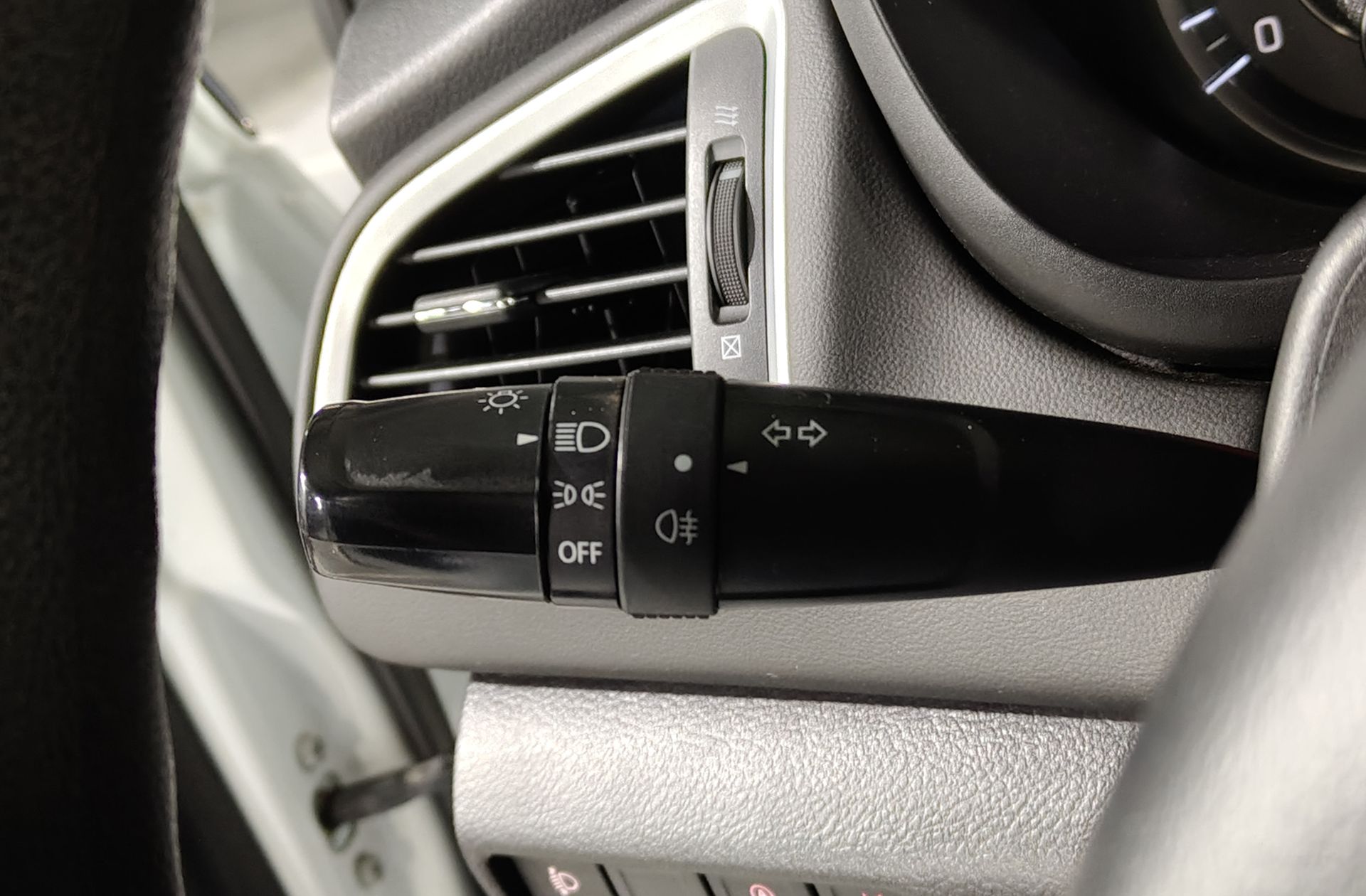 Suzuki S-Cross 1.4T Mild Hybrid S1 - foto 19
