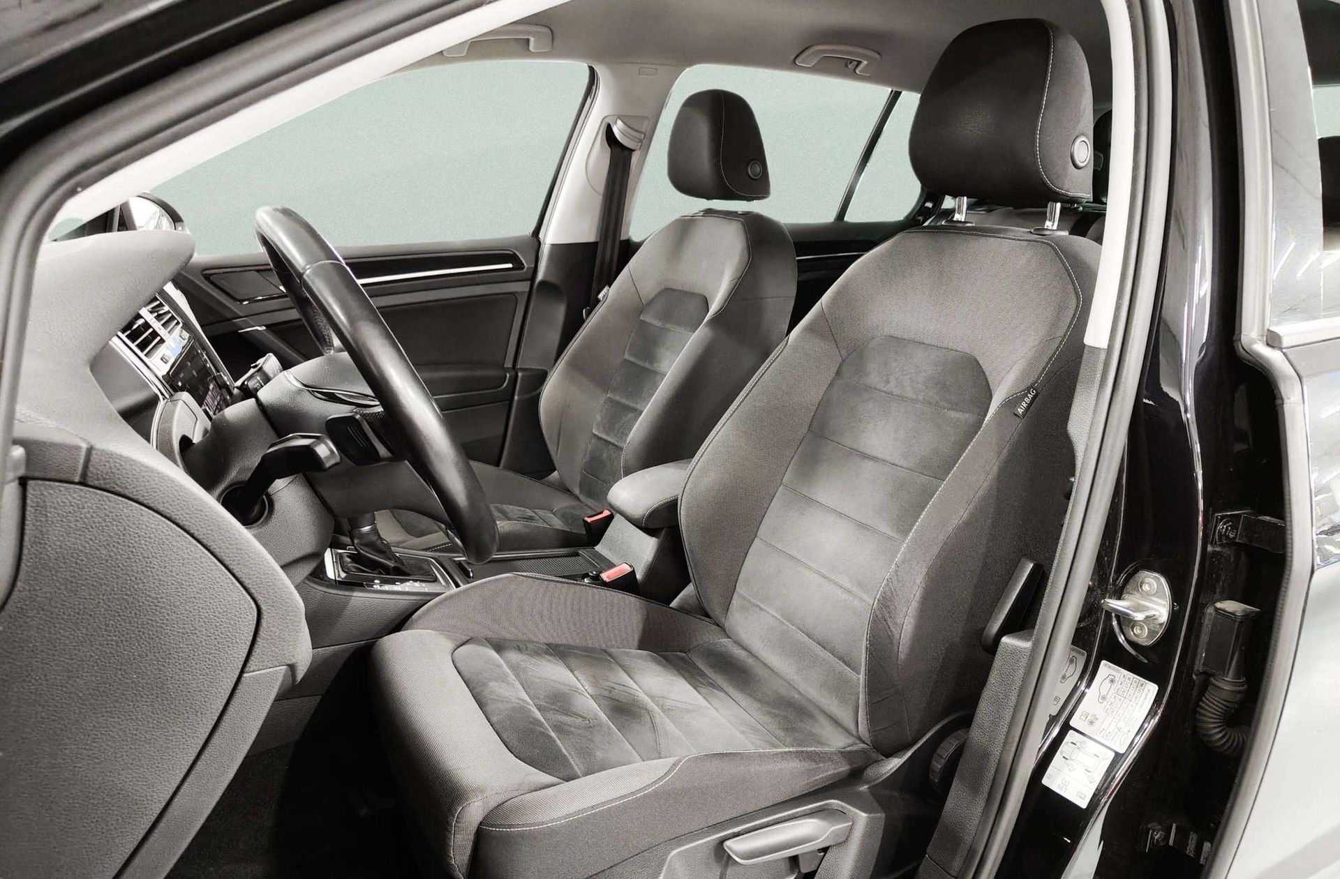Volkswagen Golf Sport 2.0 TDI DSG - foto 11
