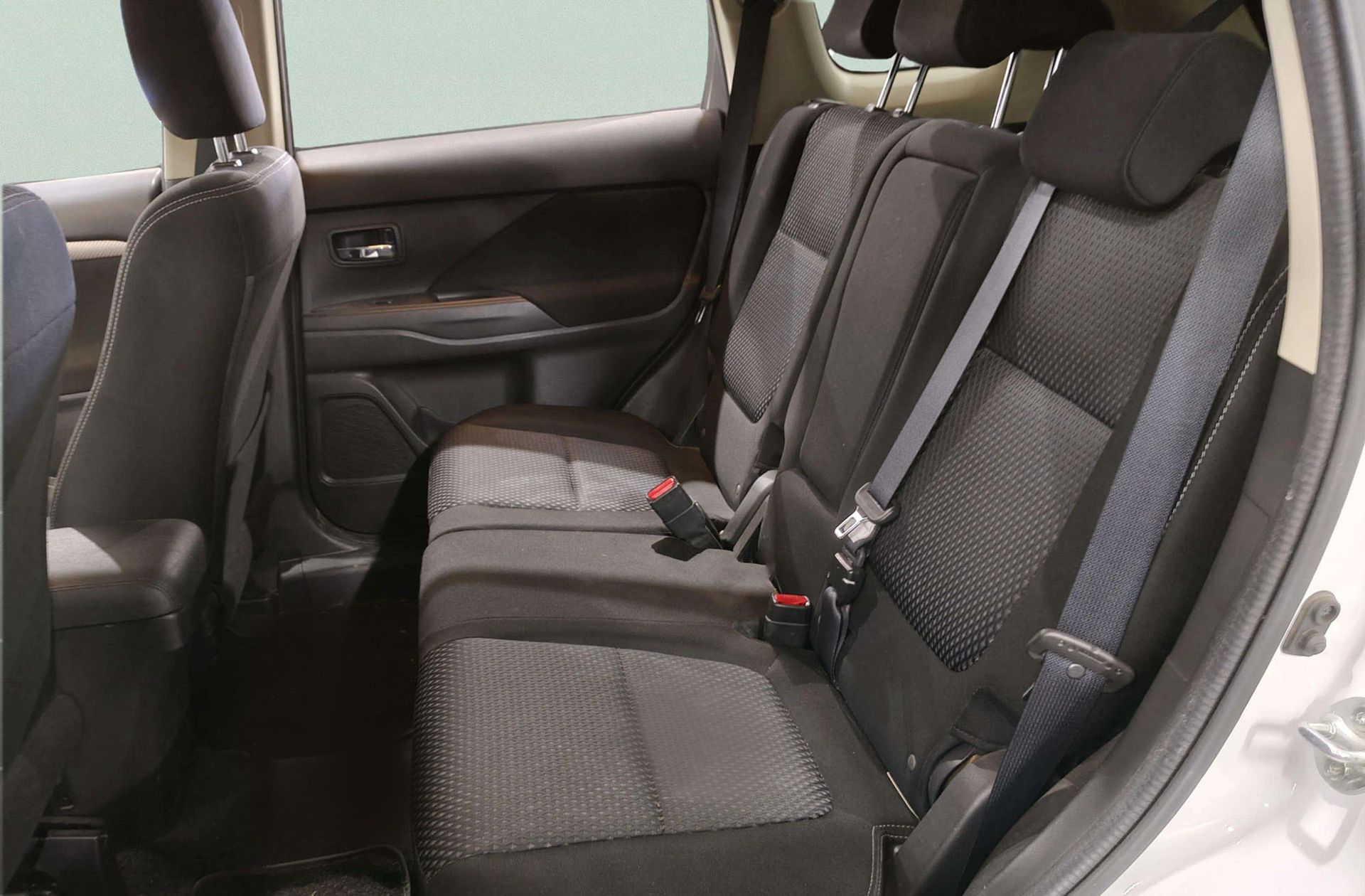 Mitsubishi Outlander 220 DI-D Motion 2WD - foto 11