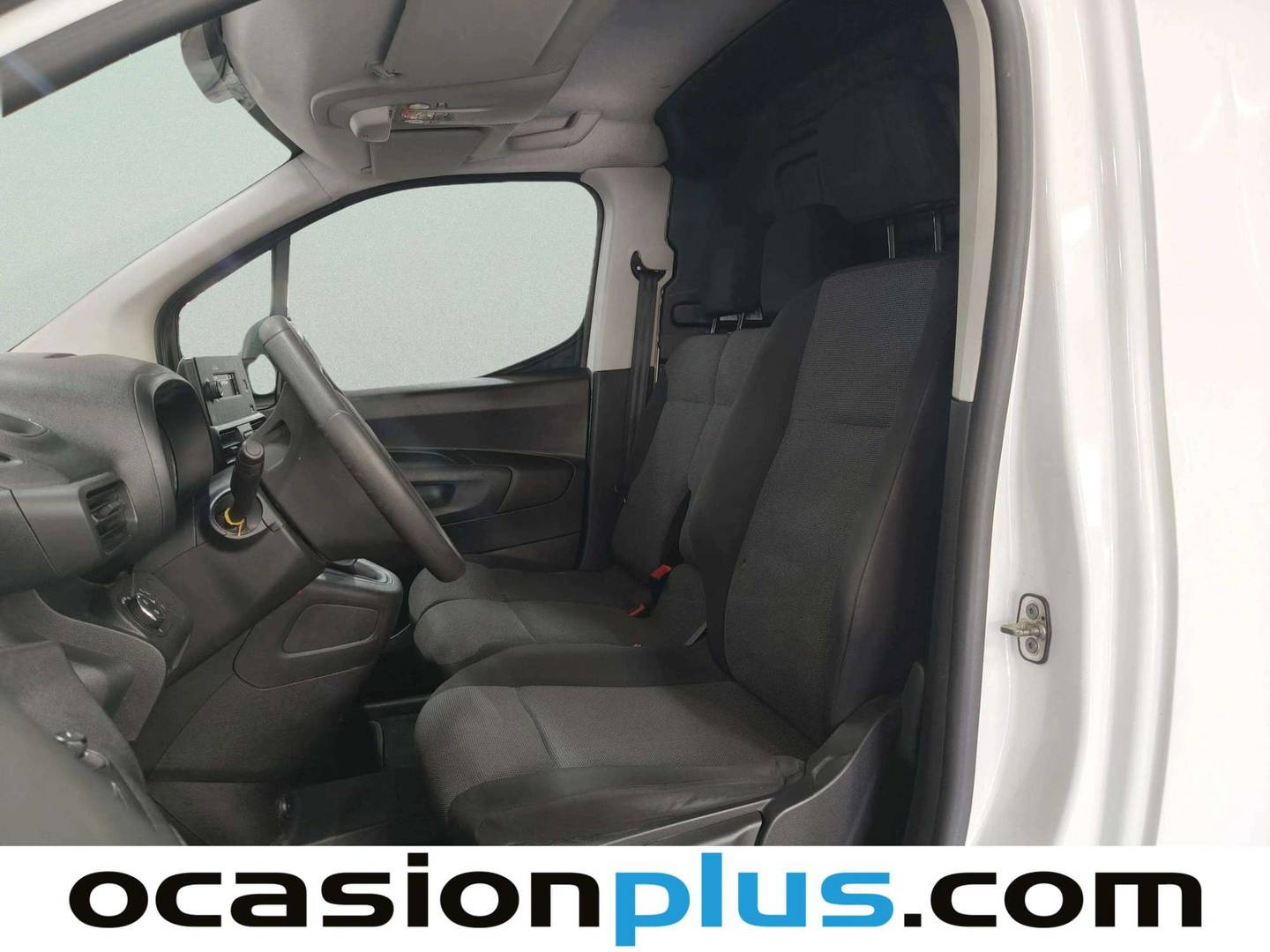 Foto asientos delanteros Opel Combo Opel Combo Cargo 1.6 TD S&S Select L H1 650k (100 CV)