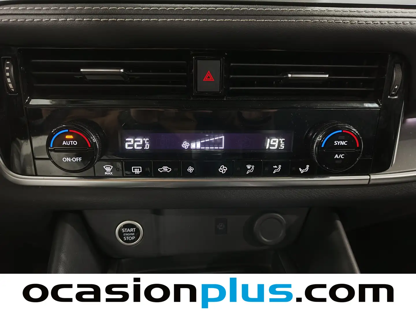 Foto Nissan QASHQAI Nissan Qashqai DIG-T 140 N-Connecta (140 CV)