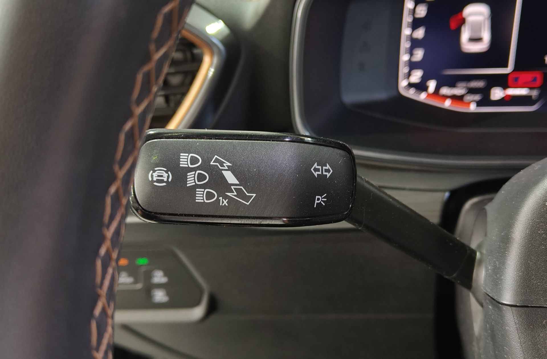 Cupra Formentor 1.5 TSI Tech Edition DSG - foto 26