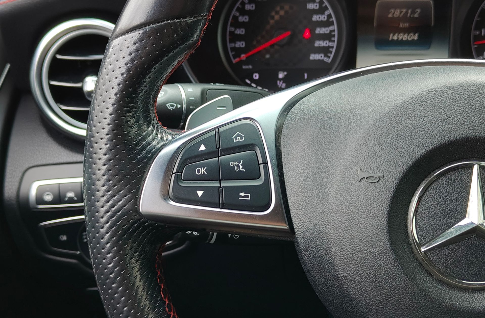 Mercedes-Benz GLC AMG 43 4Matic - foto 29