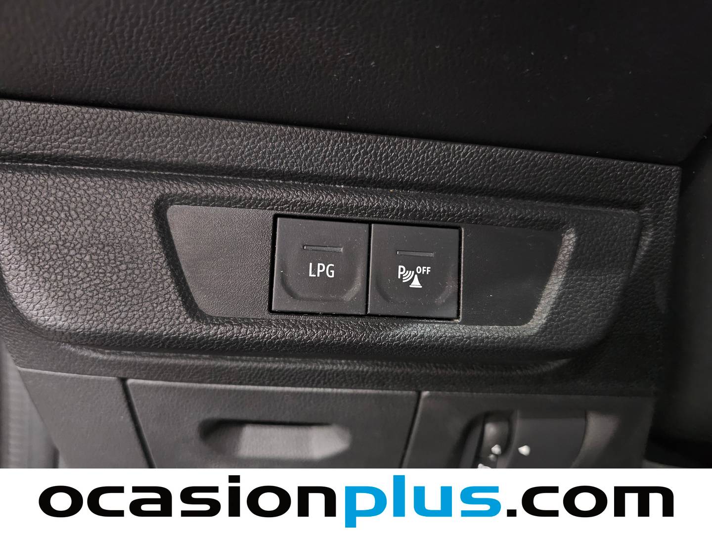 Extras y acabados del Dacia Sandero Dacia Sandero Stepway Essential ECO-G (101 CV)