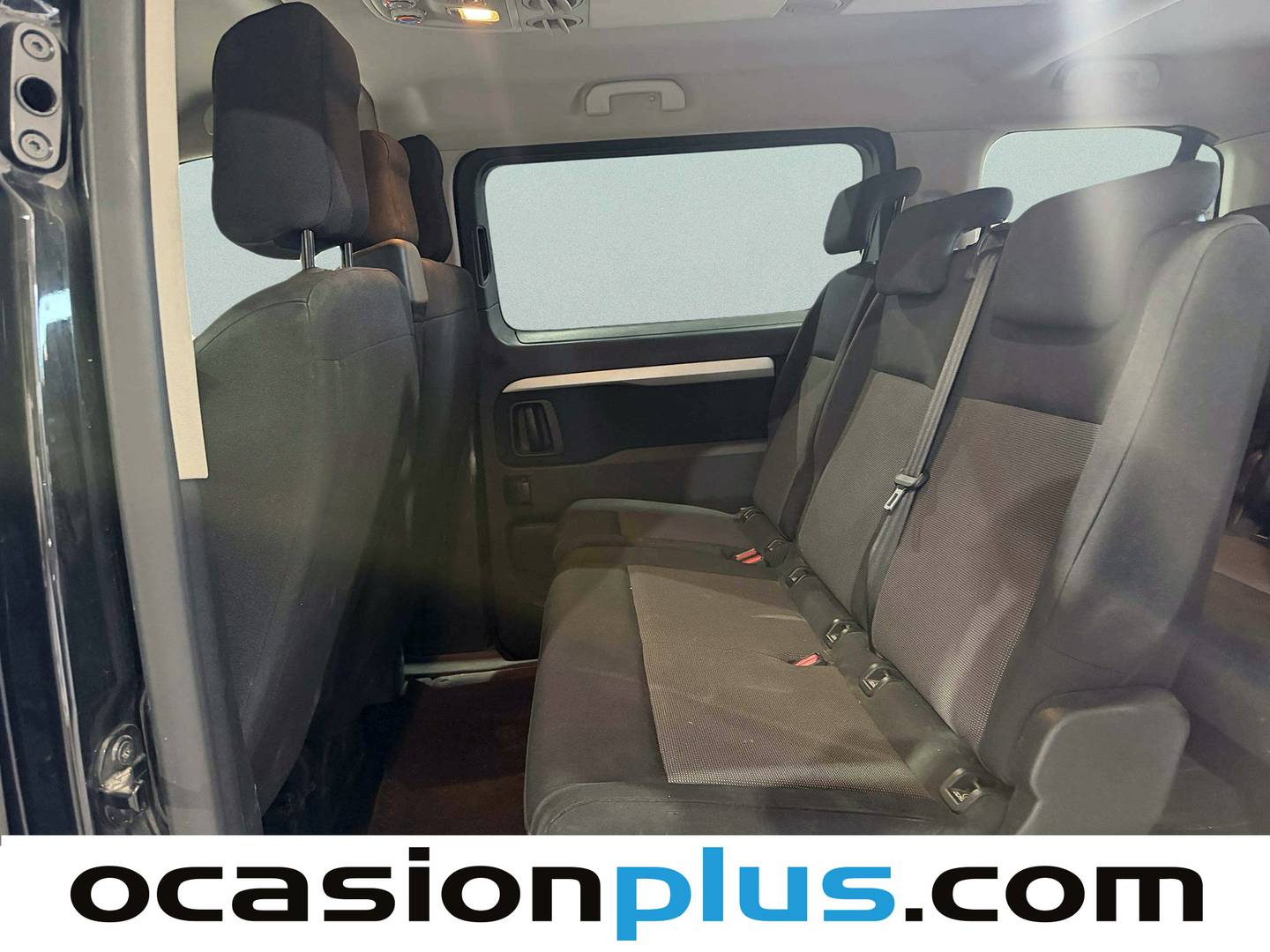 Foto asientos traseros Toyota Proace Verso Toyota Proace Verso 2.0 D SHUTTLE + PACK ACTIVE L1 (150 CV) 9 plazas