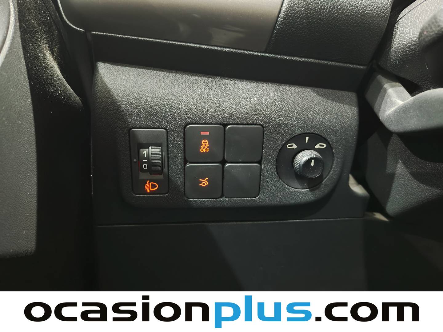Citroën C-Elysée Citroën C-Elysee PureTech 82 Exclusive (82 CV) de segunda mano