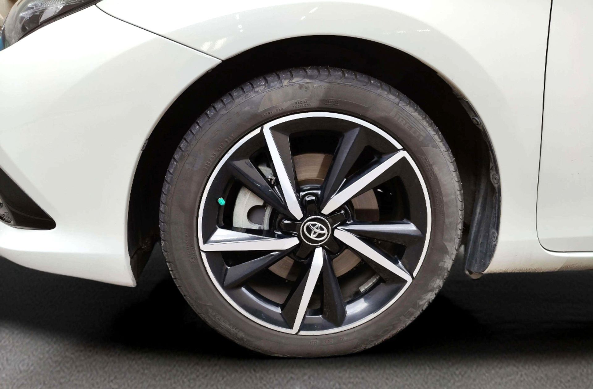 Toyota Auris 140H Hybrid Feel! - foto 41