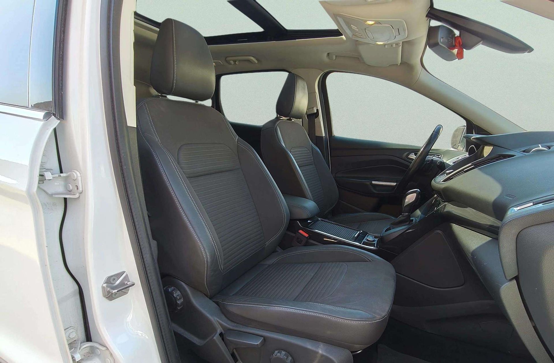 Ford Kuga 1.5 TDCi Titanium 4x2 - foto 20