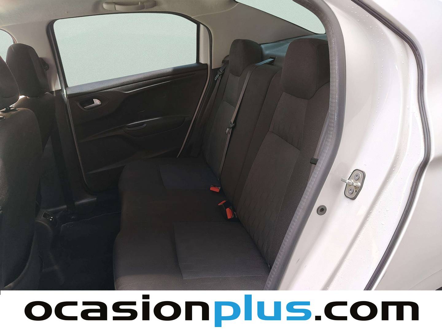 Foto asientos traseros Citroën C-Elysée Citroën C-Elysee BlueHDi 100 Exclusive (100 CV)