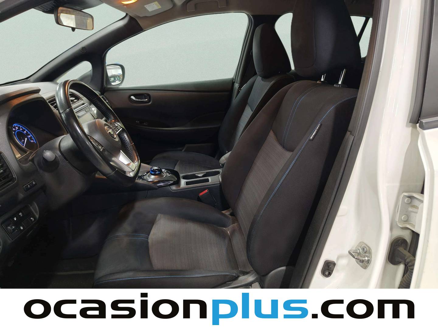 Foto asientos delanteros Nissan LEAF Nissan Leaf 40kWh Acenta (150 CV)