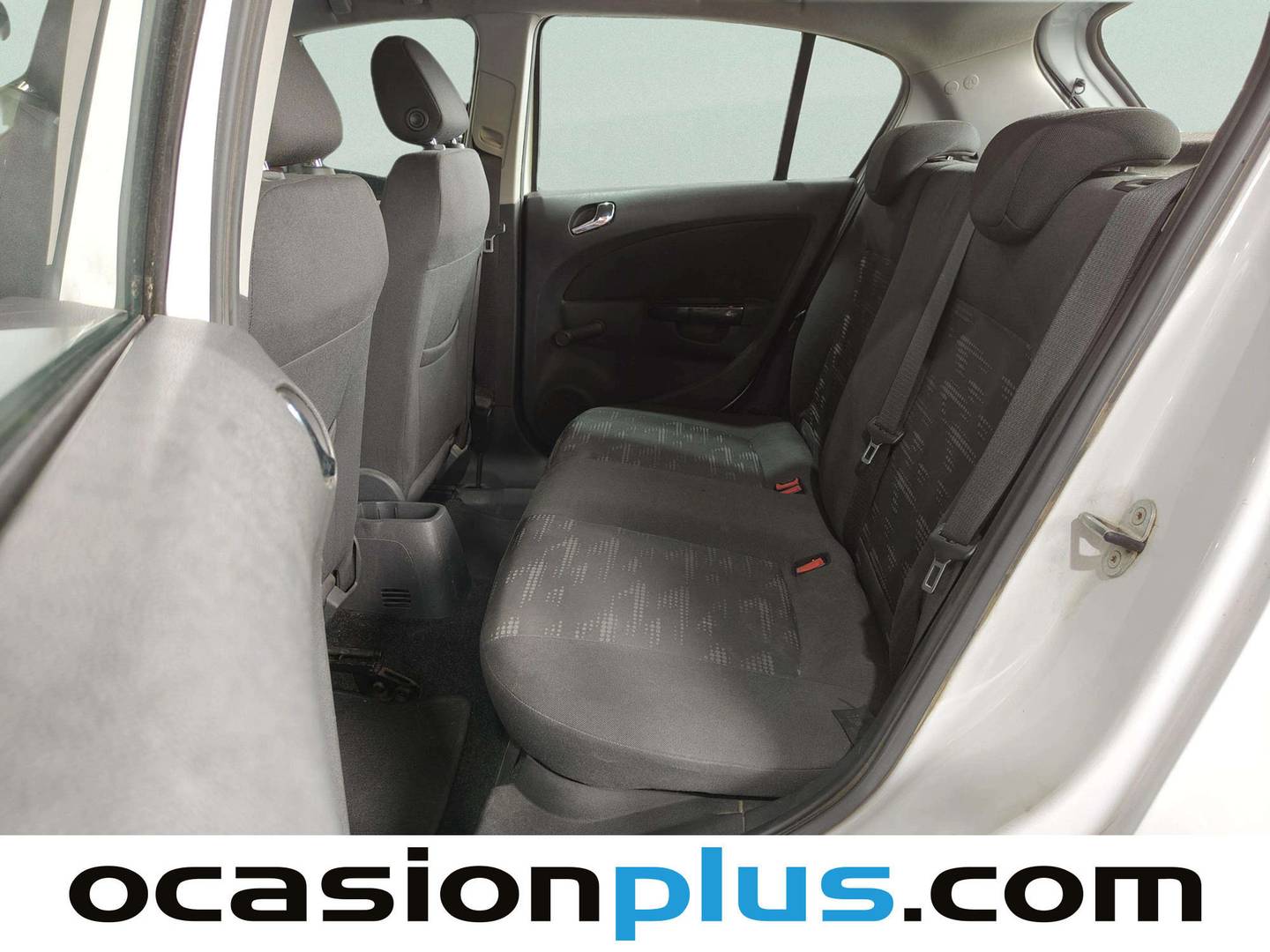 Foto asientos traseros Opel Corsa Opel Corsa 1.2 C'Mon (85 CV)