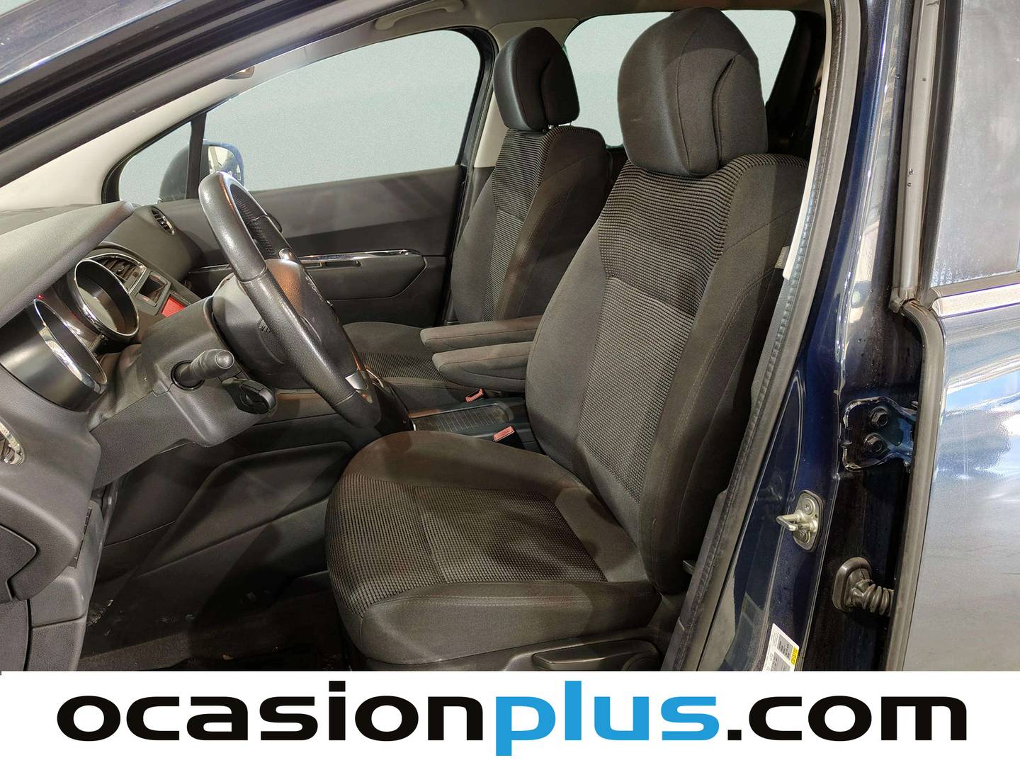 Foto asientos delanteros Peugeot 5008 Peugeot 5008 1.2 PureTech Style S&S 7 Plazas (130 CV)