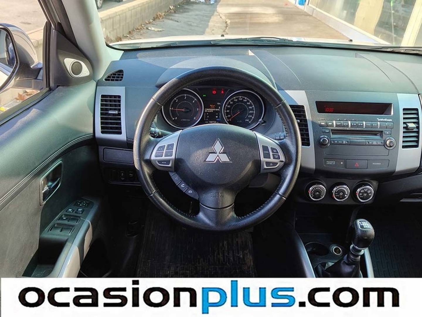 Foto Mitsubishi Outlander Mitsubishi Outlander 220 DI-D Motion 2WD (177 CV) 7 Plazas