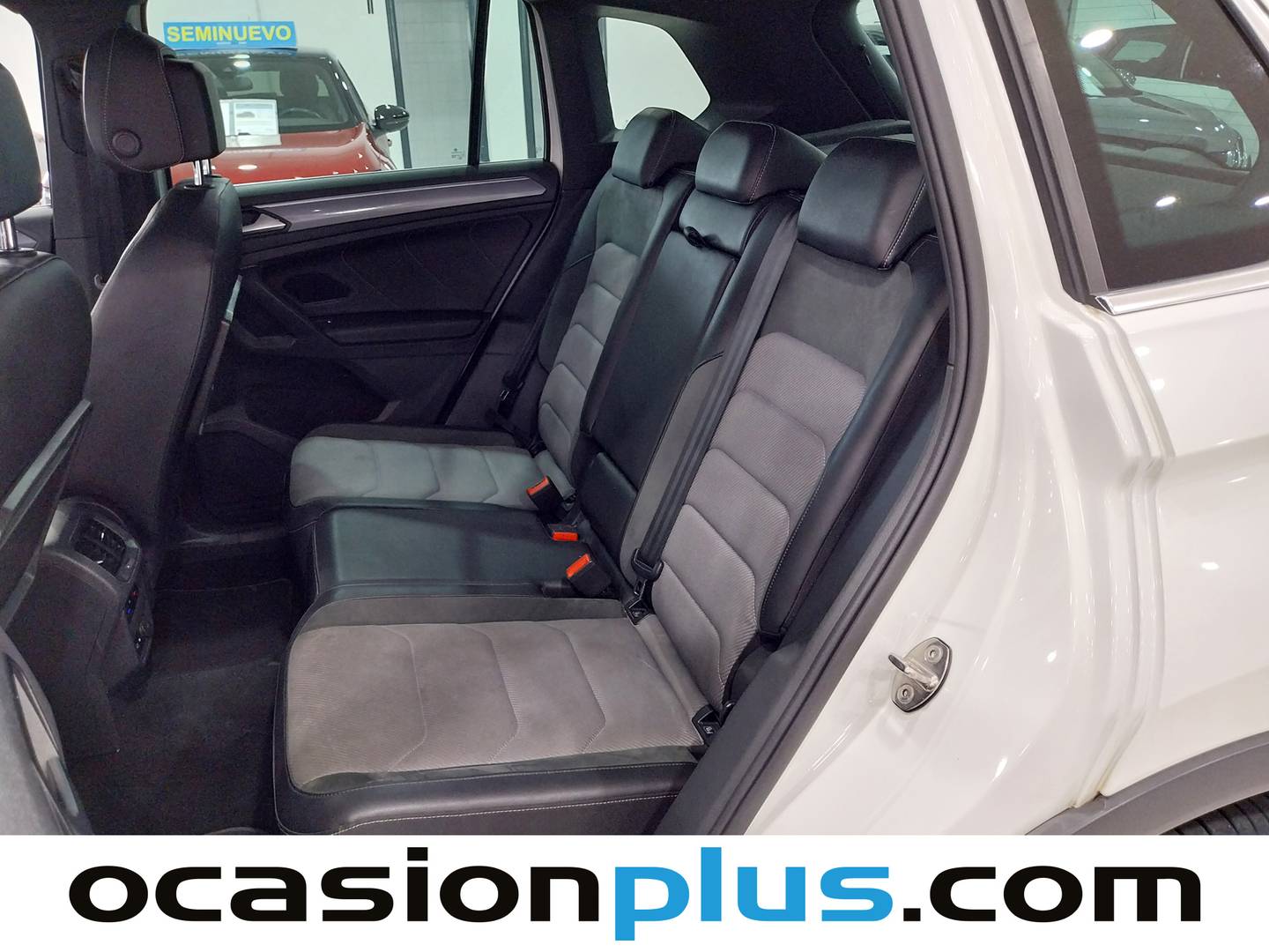 Foto asientos traseros Volkswagen Tiguan Volkswagen Tiguan Sport 1.5 TSI (150 CV) DSG Pack R-Line