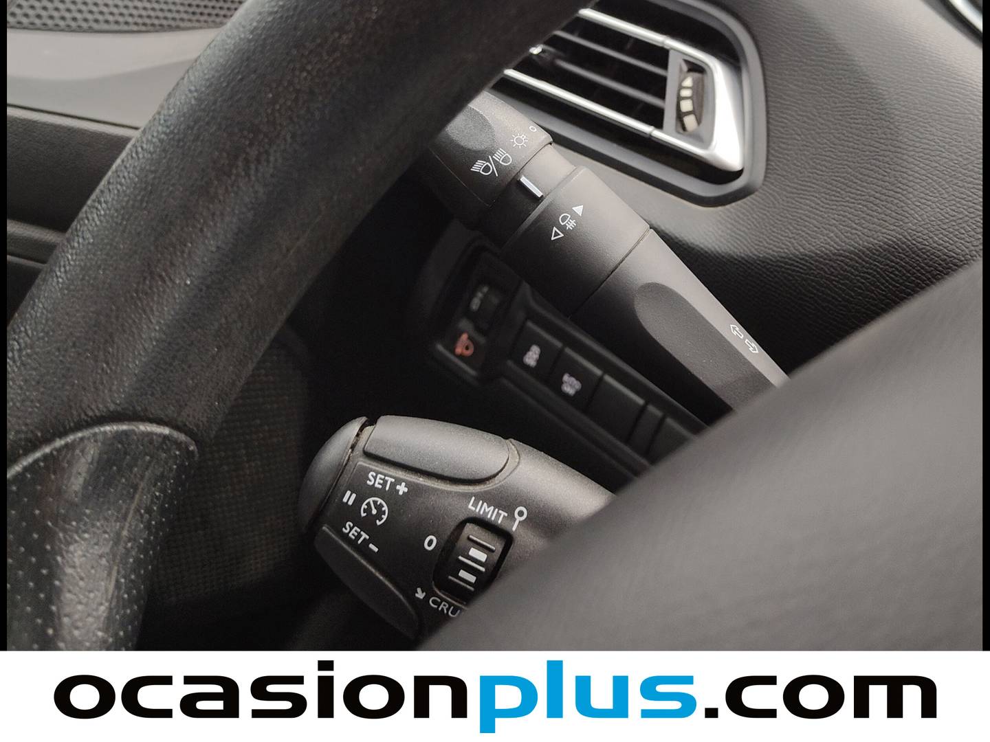 Extras y acabados del Peugeot 308 Peugeot 308 1.2 PureTech S&S Access (110 CV)