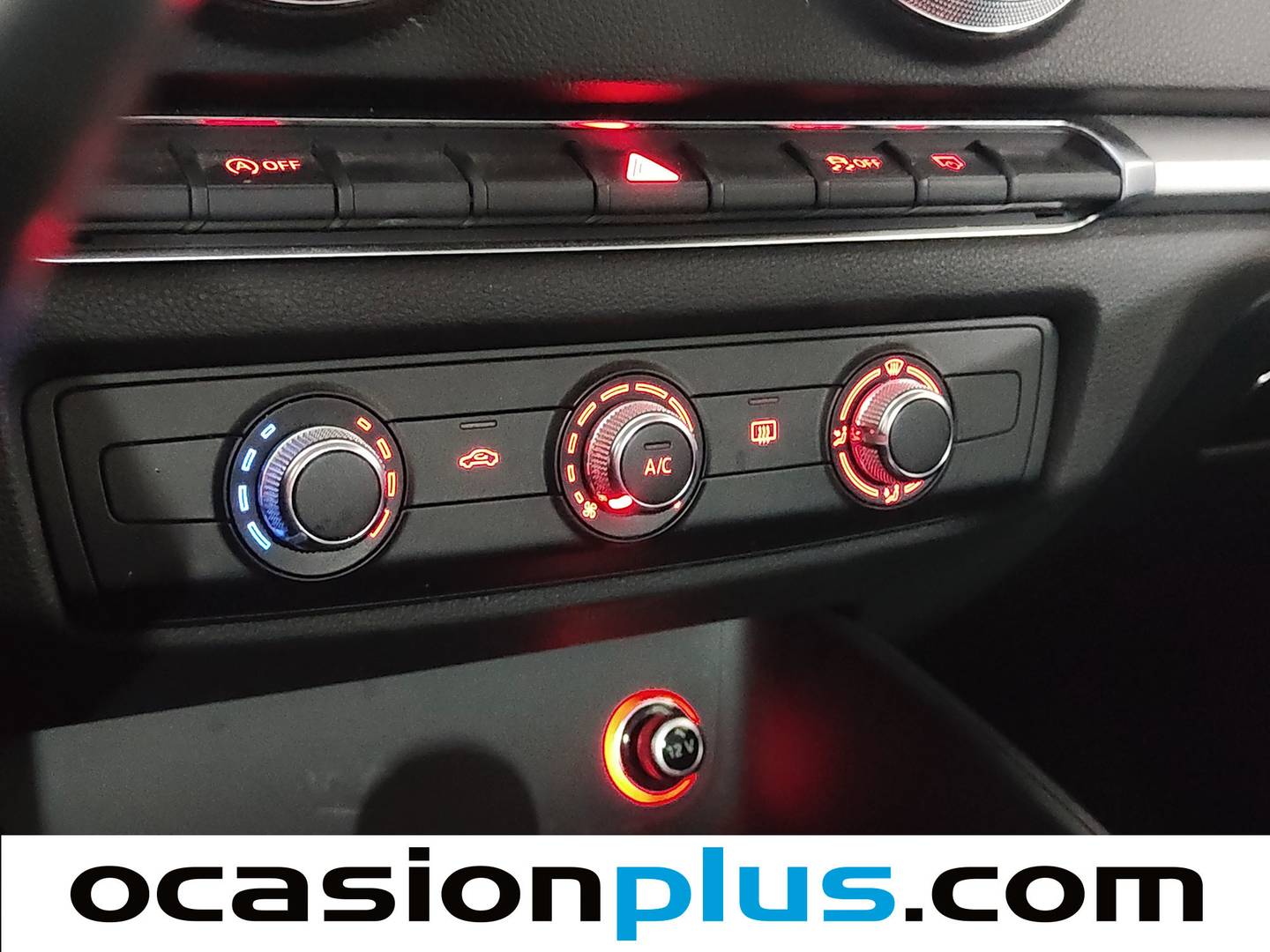 Audi A3 Audi A3 1.6 TDI Attraction edition (105 CV) diésel