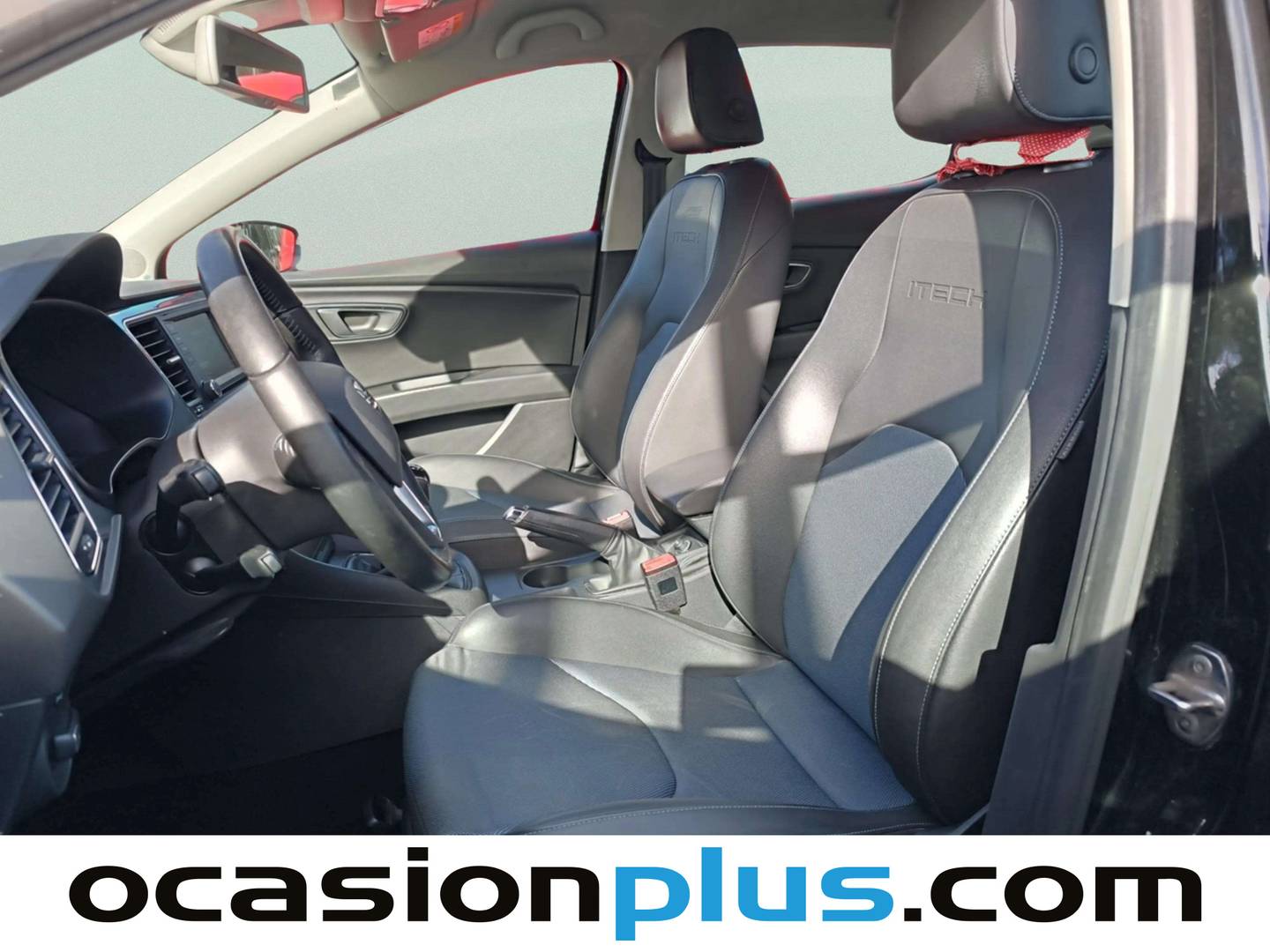 Foto asientos delanteros Seat León Seat León 1.2 TSI S&S I-Tech (110 CV)