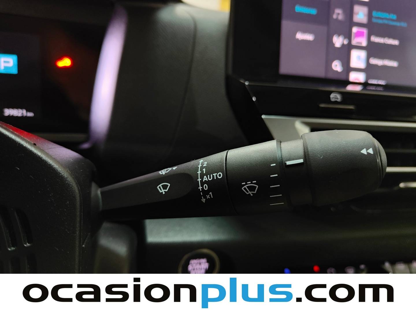 Foto Citroën C4 X Citroen C4 X PureTech 130 S&S Plus EAT8 (131 CV)