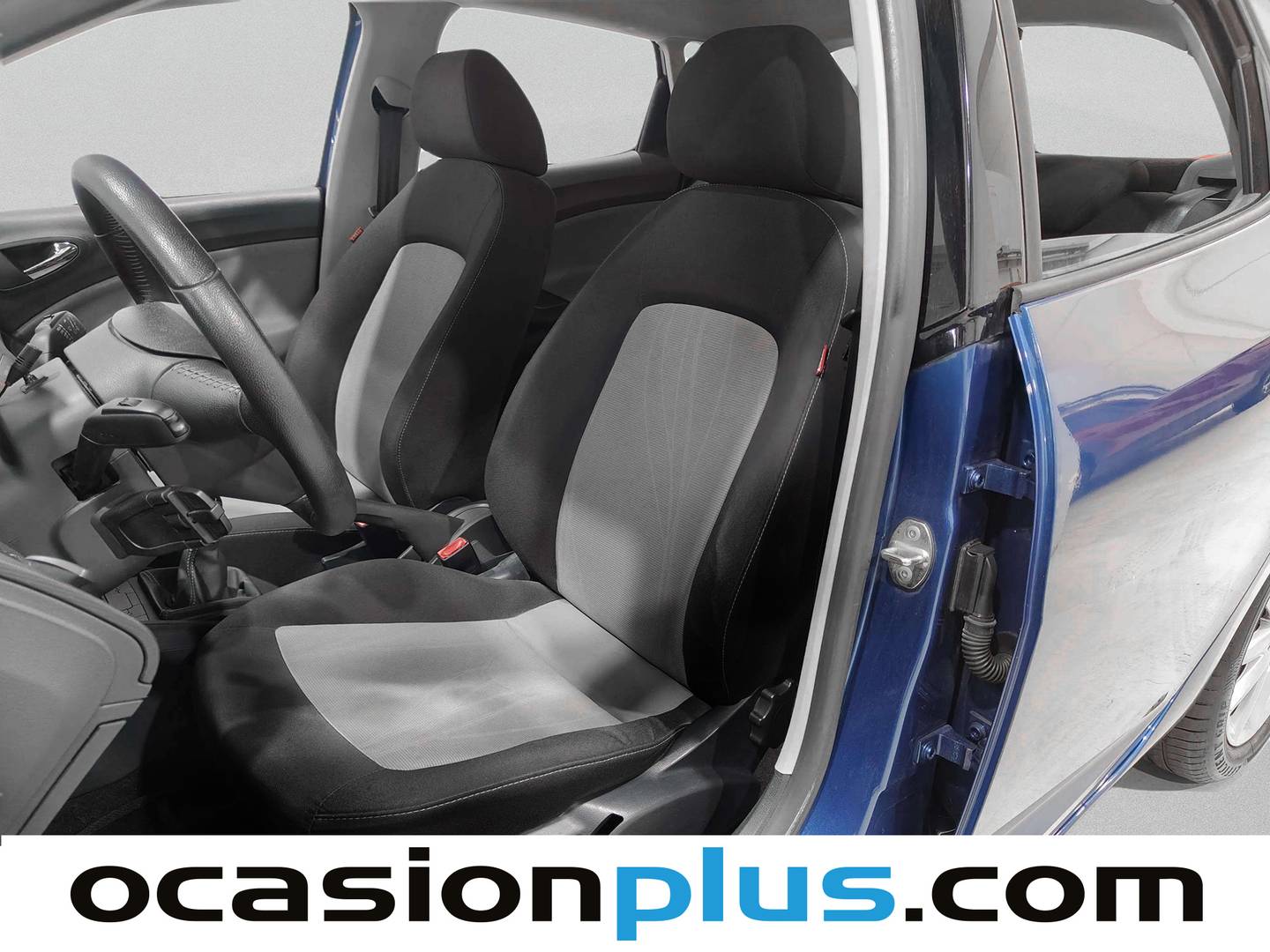 Foto asientos delanteros Seat Ibiza Seat Ibiza 1.6 TDI Style (105 CV)