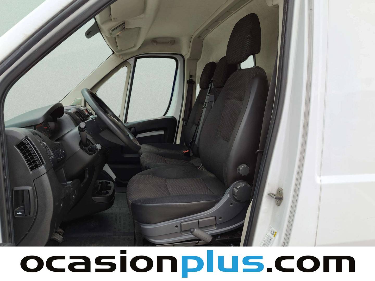 Foto asientos delanteros Opel Movano Opel Movano Furgon 2.2 BlueHDi Base L3H2 3.5T (140 CV)