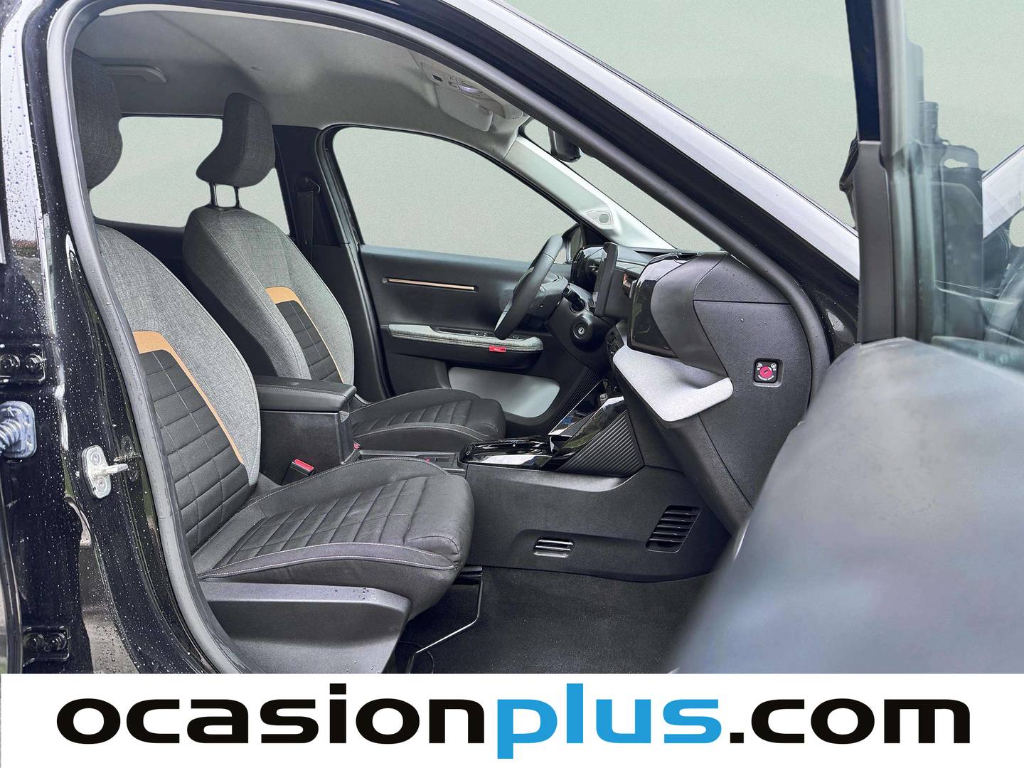 Citroën C3 Aircross Citroën C3 Aircross Hybrid 145 Plus e-DCS6 (145 CV) automático