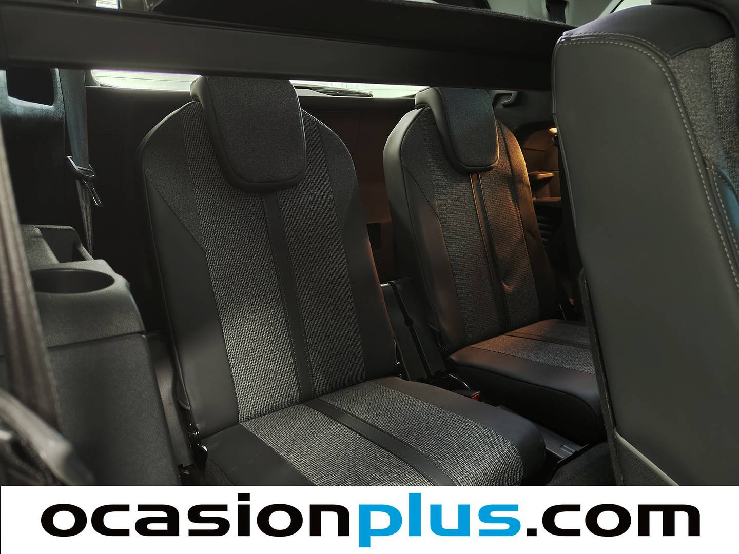 Foto asientos delanteros Peugeot 5008 Peugeot 5008 BlueHDi 130 S&S Allure (130 CV) 7 Plazas