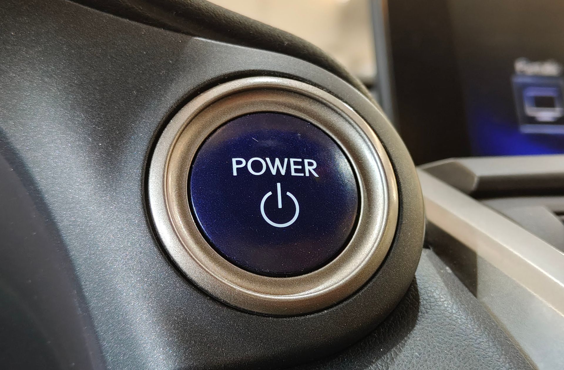 Lexus NX 300h Sport Edition 2WD - foto 29