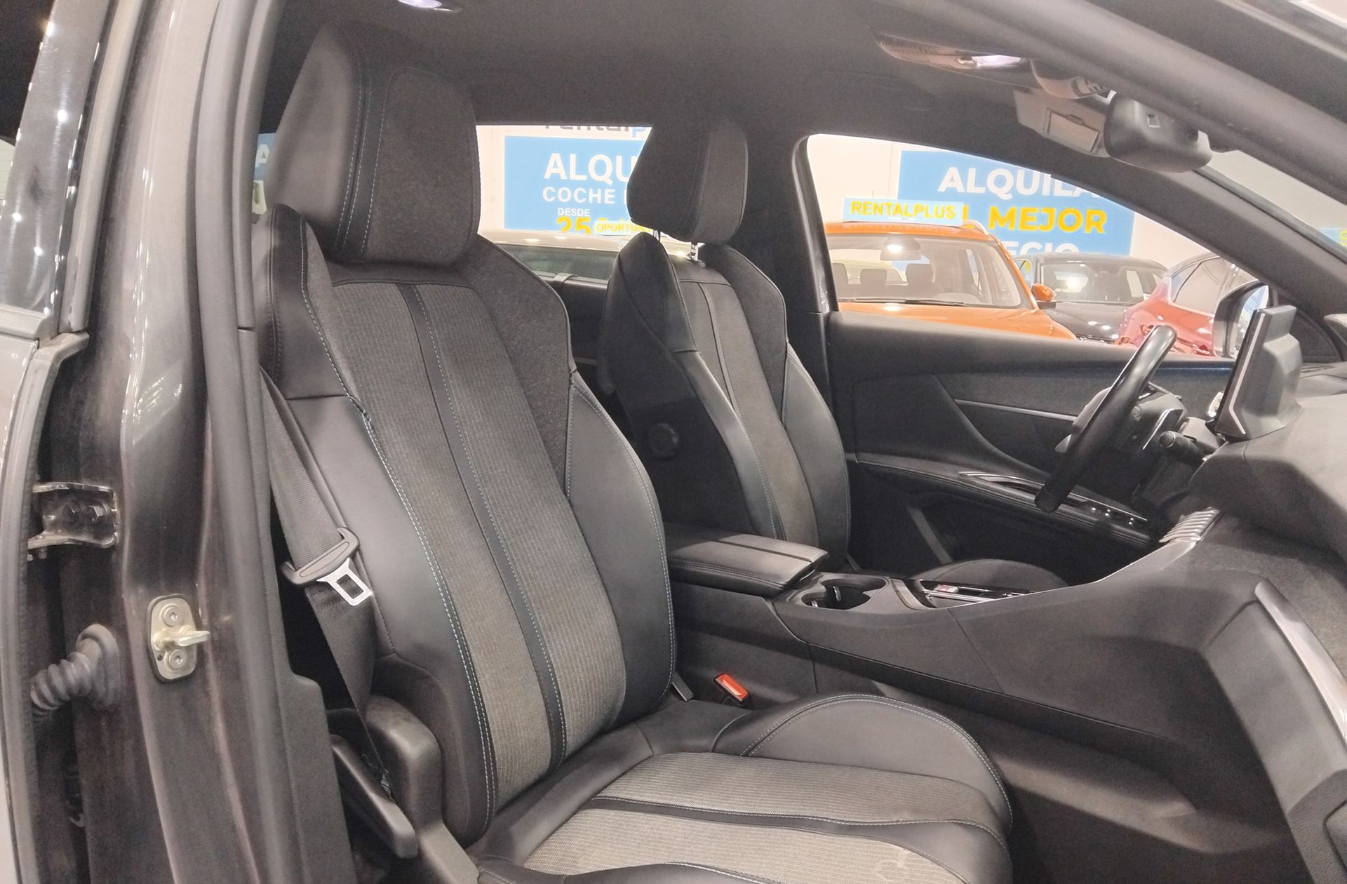 Peugeot 5008 PureTech 130 Allure Pack EAT8 7 plazas - foto 20