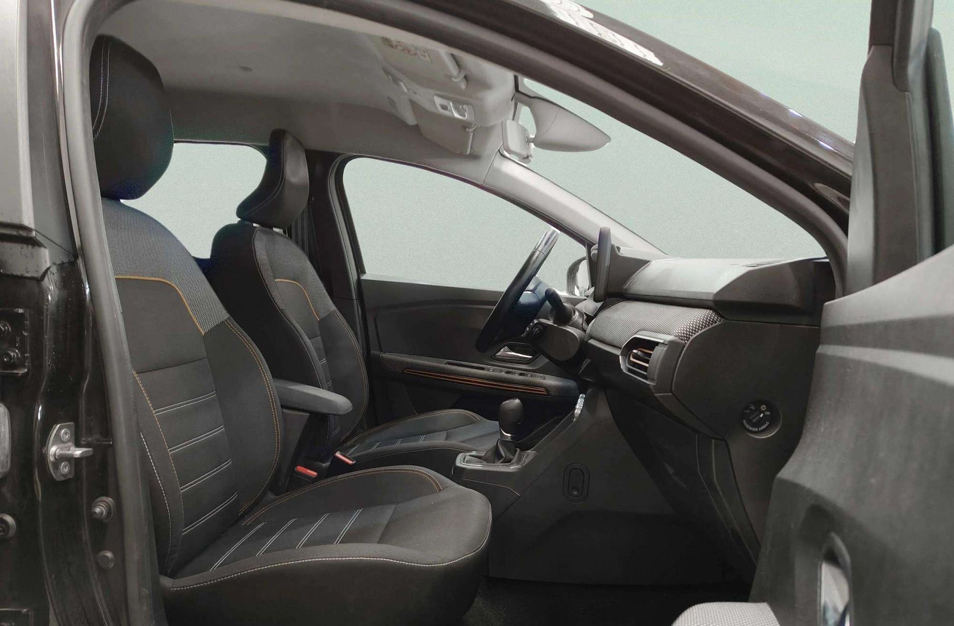 Dacia Sandero Stepway Comfort TCe CVT - foto 18