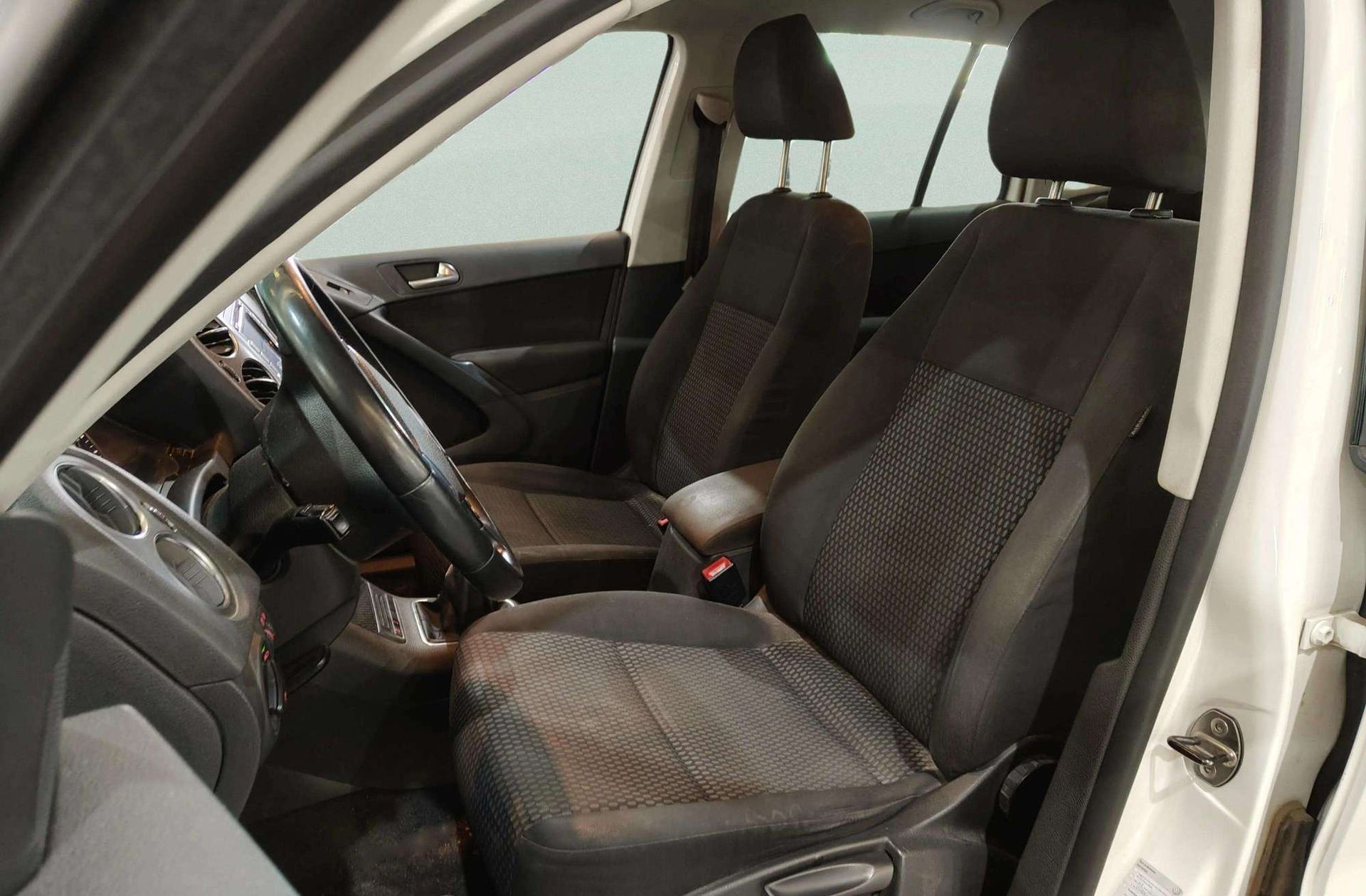 Volkswagen Tiguan Advance 2.0 TDI BMT Front Drive - foto 9