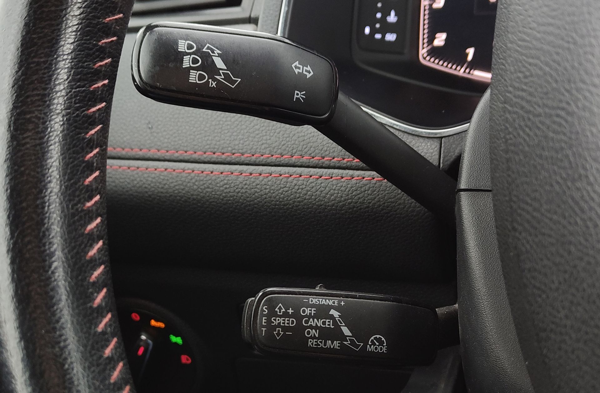 SEAT Arona 1.6 TDI Ecomotive FR - foto 33