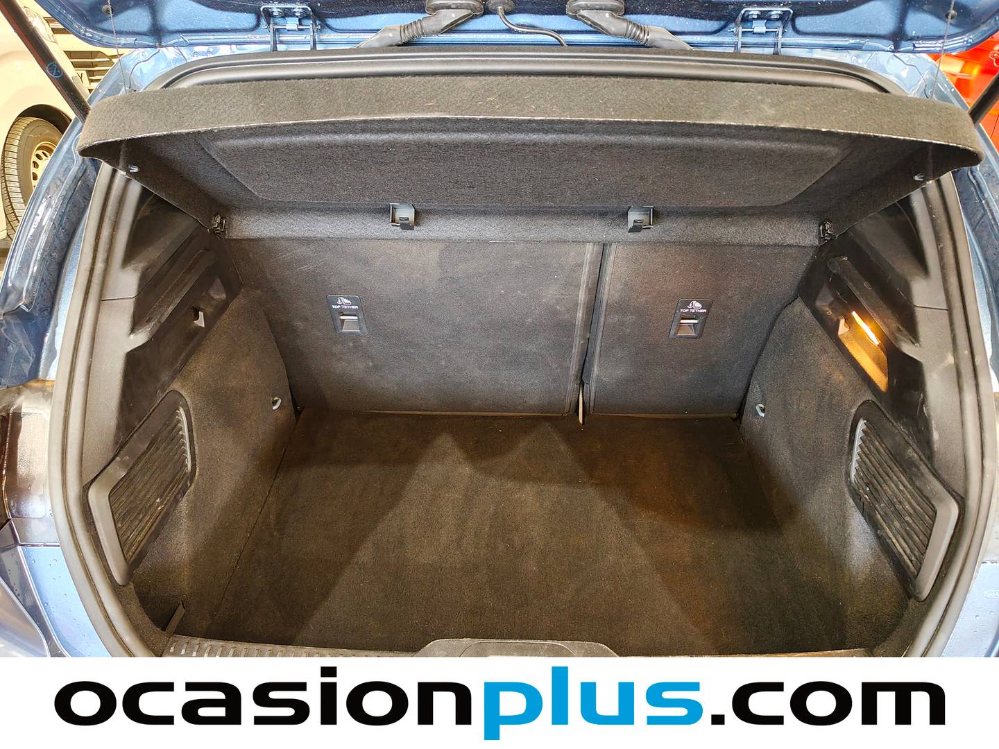 Foto asientos delanteros Ford Focus Ford Focus 1.0 Ecoboost MHEV ST-Line Auto (155 CV)