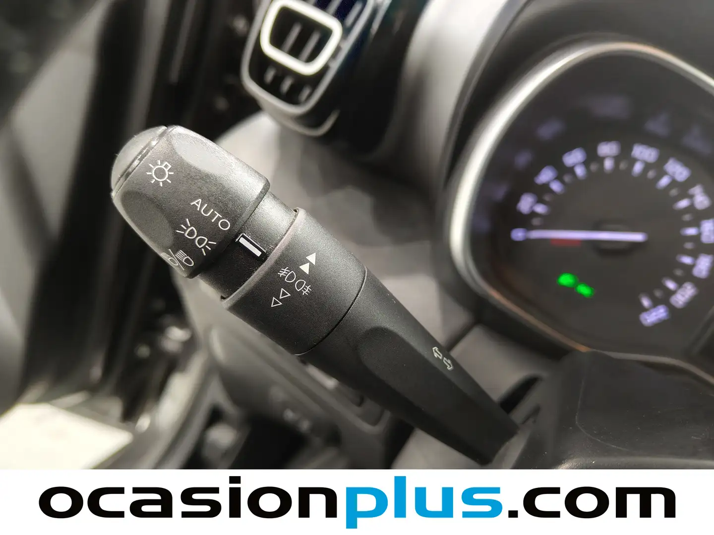 Foto Citroën C3 Aircross Citroen C3 Aircross PureTech 130 Shine Pack EAT6 (131 CV)