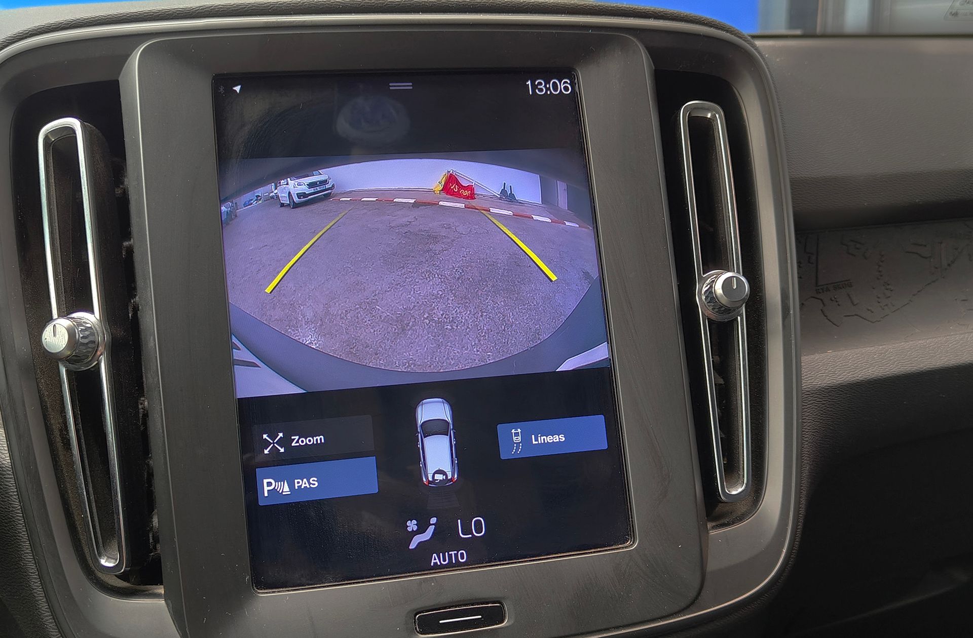 Volvo XC40 D3 - foto 8