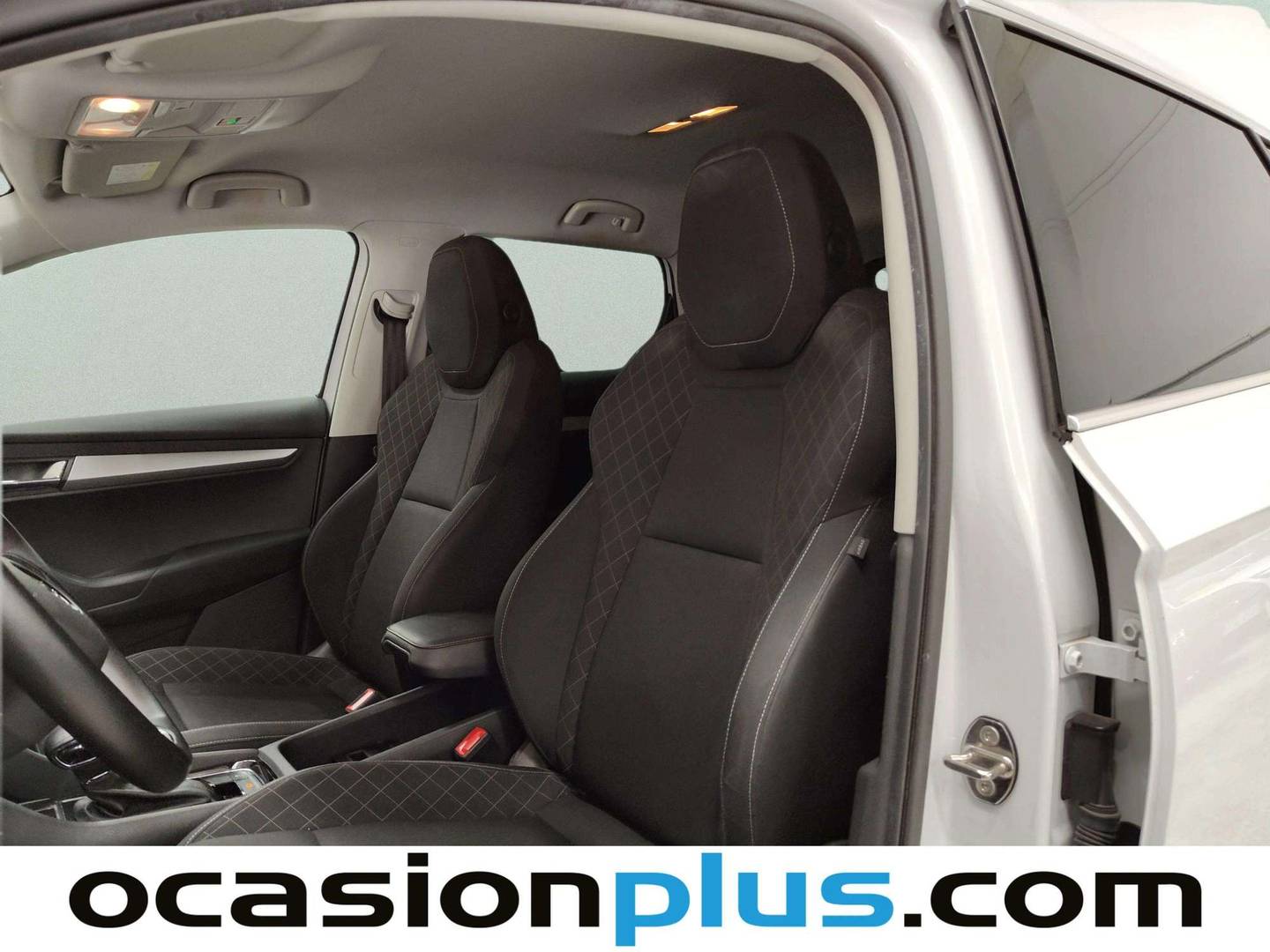 Skoda Karoq Skoda Karoq 1.5 TSI ACT Ambition DSG (150 CV) seminuevo