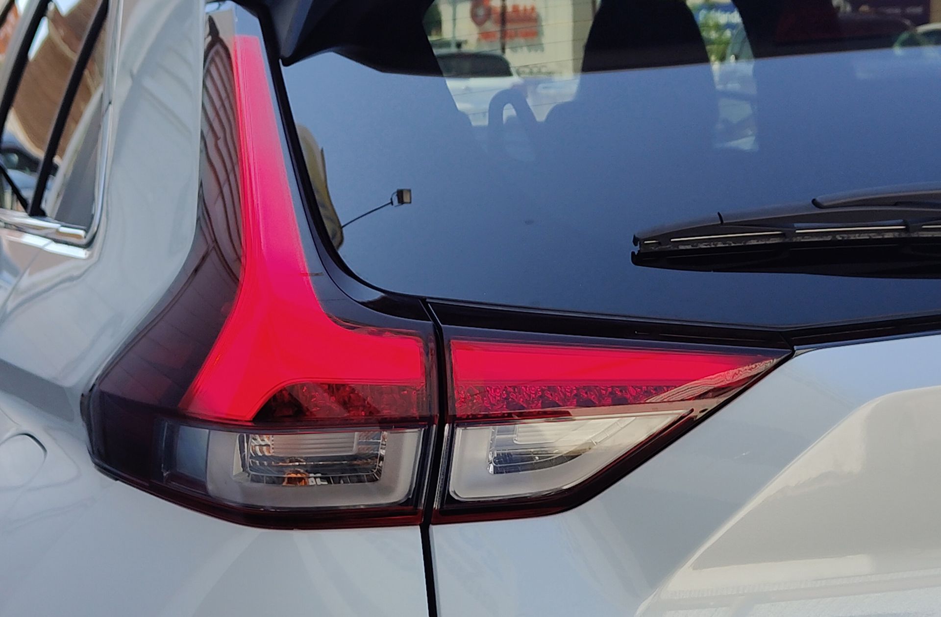 Mitsubishi Eclipse Cross 2.4 PHEV Kaiteki 4WD - foto 18