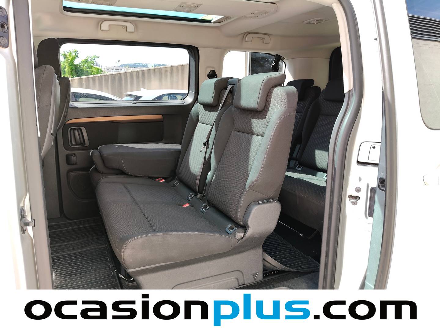 Foto asientos traseros Toyota Proace Verso Toyota Proace Verso Combi 2.0D Family Advance LARGO (L2)  (150 CV)