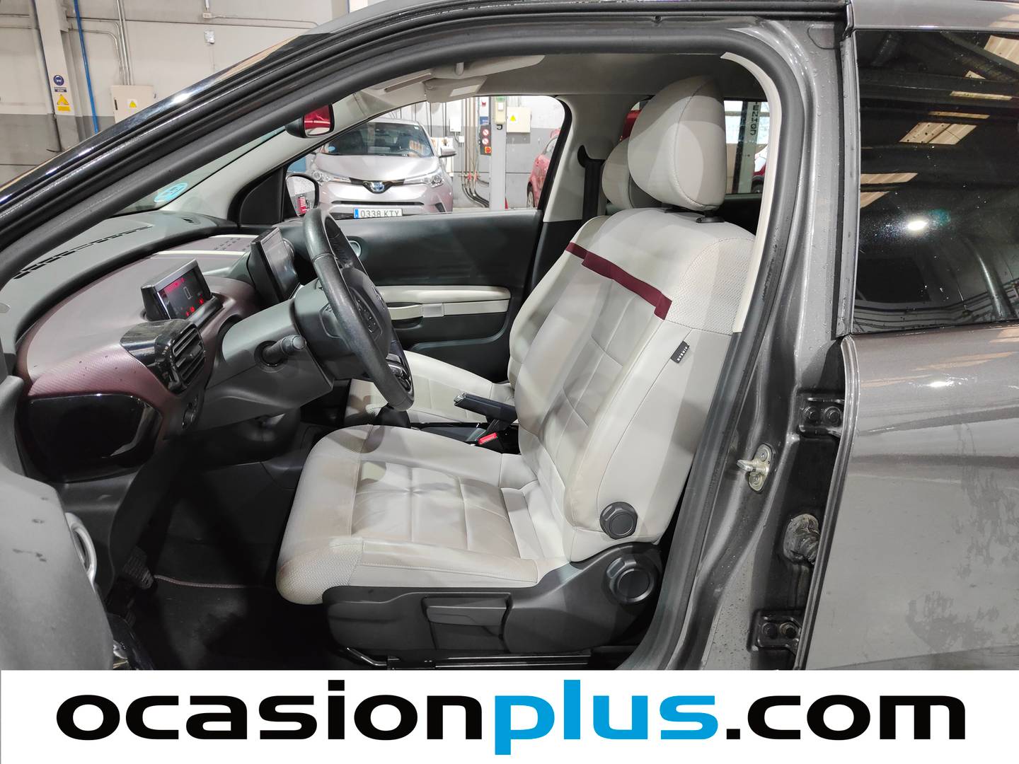 Foto asientos delanteros Citroën C4 Cactus Citroen C4 Cactus PureTech 130 S&S Shine (130 CV)