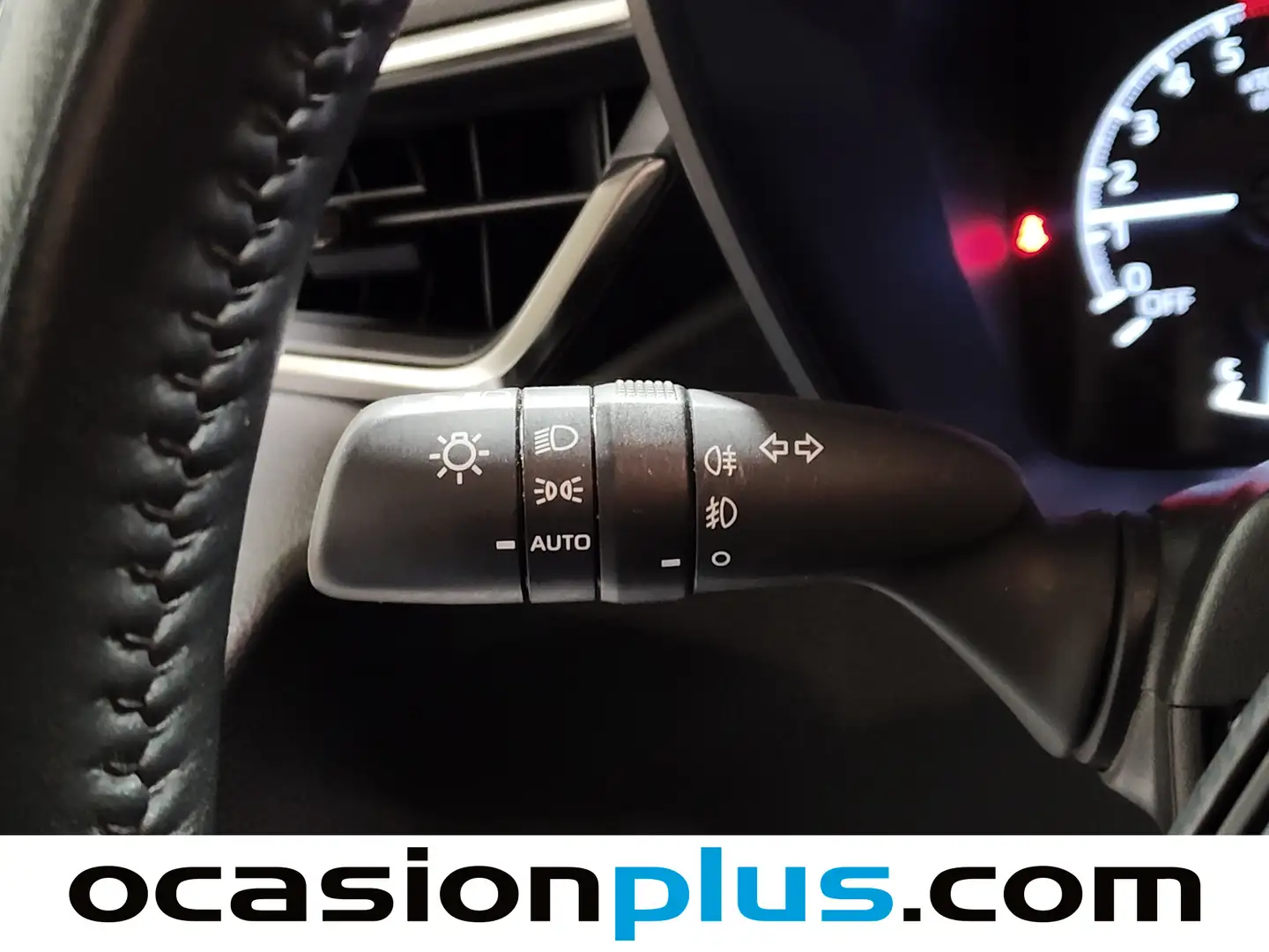 Foto Toyota Corolla Toyota Corolla 125H Business E-CVT (122 CV)