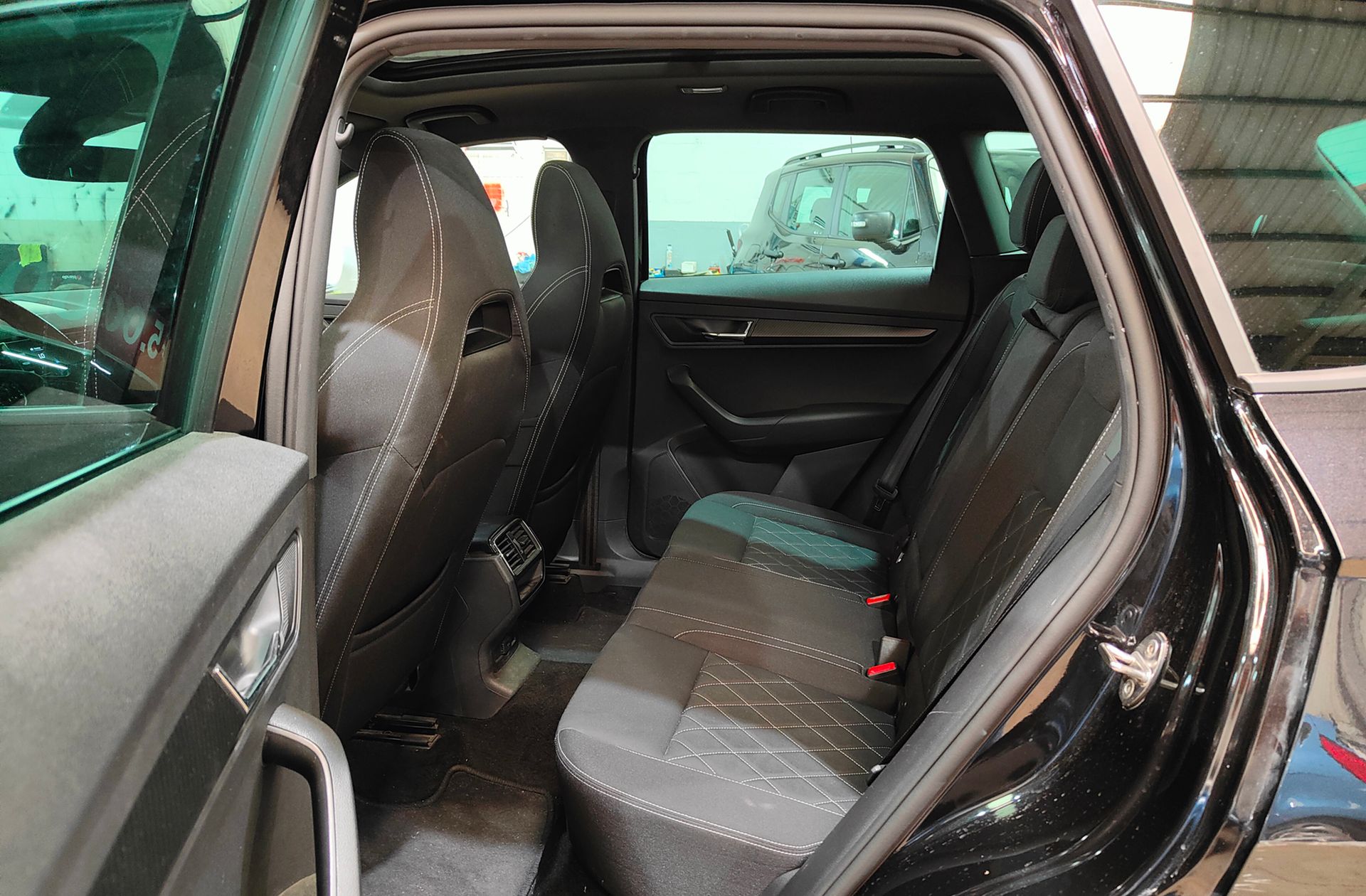 Škoda Karoq 1.5 TSI ACT Sportline DSG - foto 15