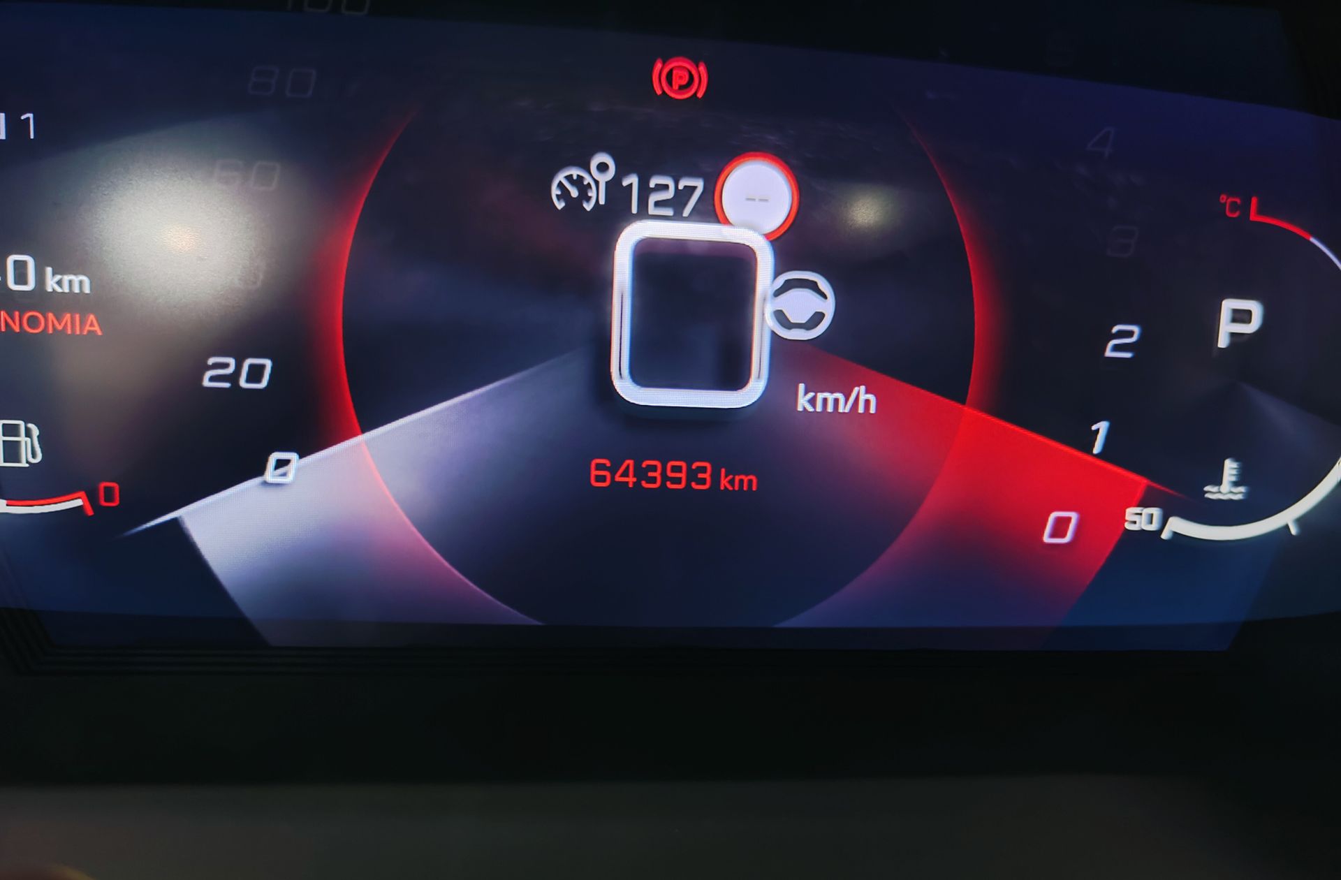 Peugeot 2008 BlueHDi 130 GT EAT8 - foto 12