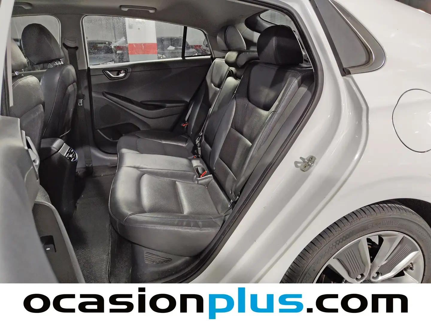 Foto Hyundai IONIQ Hyundai Ioniq 1.6 GDI HEV Style DCT (141 CV)