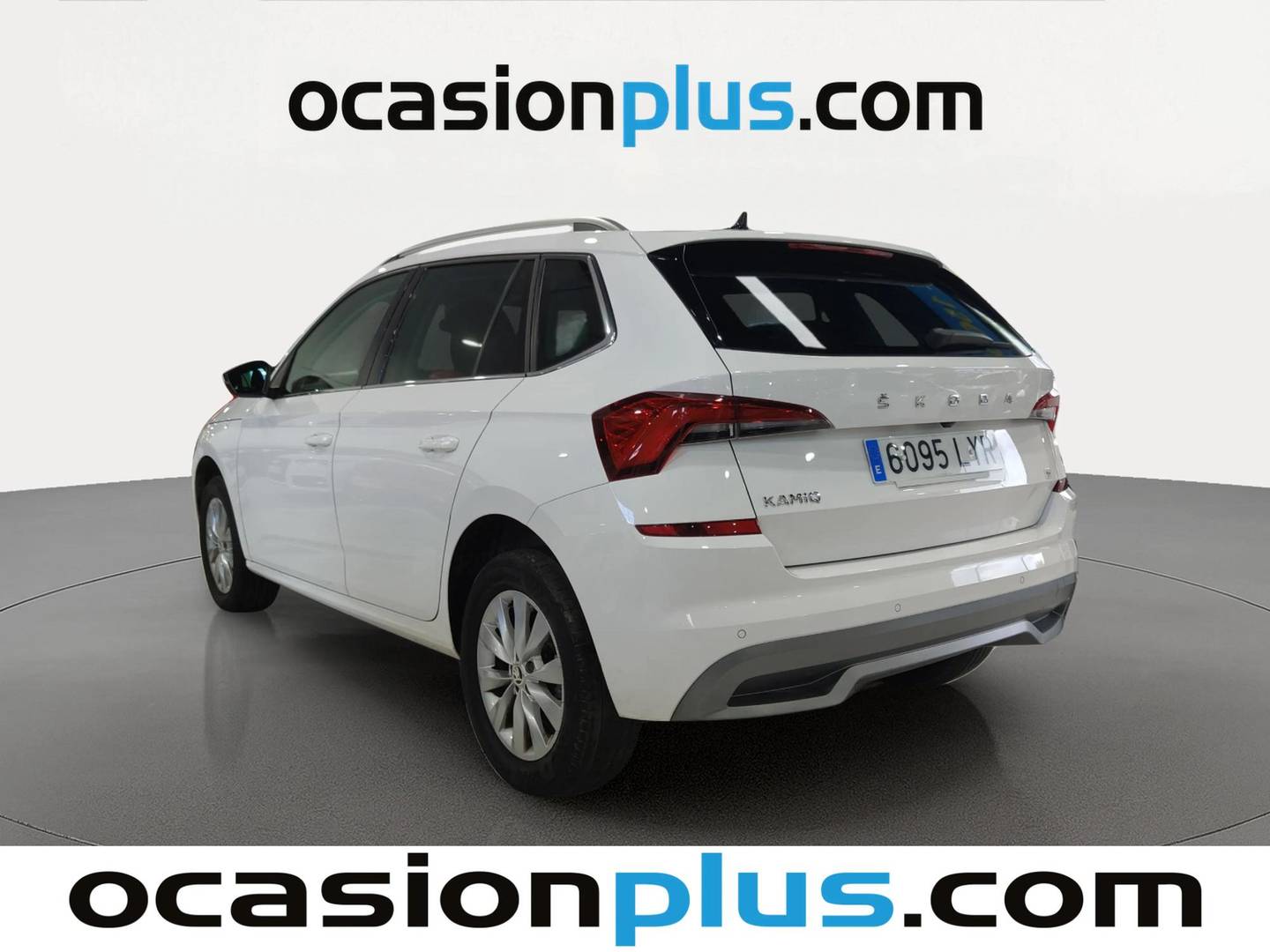 Foto trasera Skoda Kamiq Skoda Kamiq 1.0 TSI Ambition DSG (110 CV) izquierda