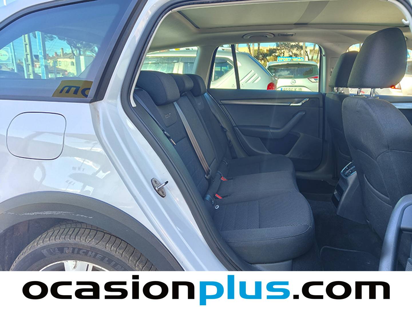 Foto Skoda Scout Skoda Scout 2.0 TDI CR DSG 4x4 (184 CV)