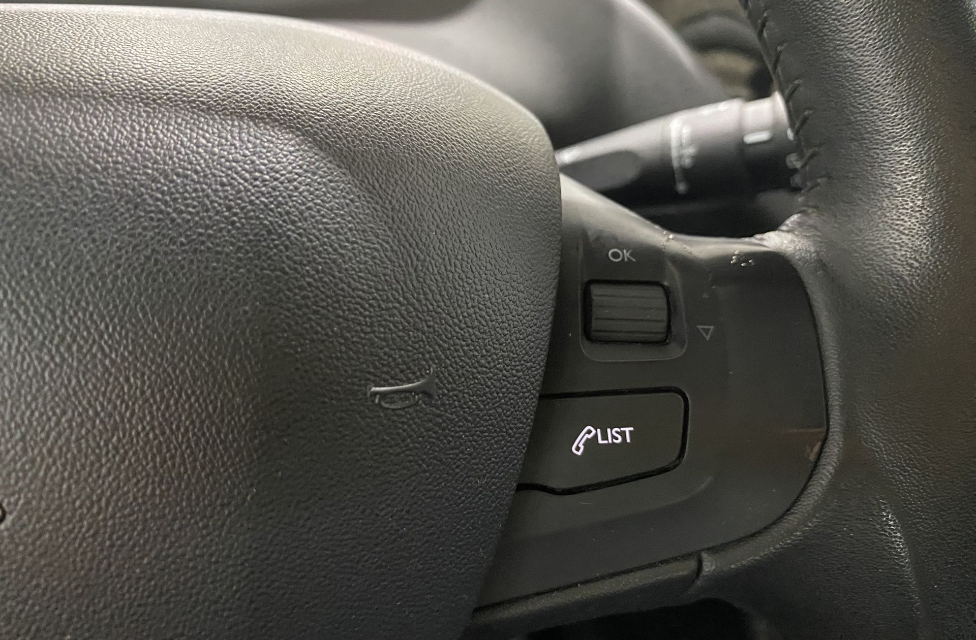 Peugeot 208 1.2L PureTech Style - foto 24