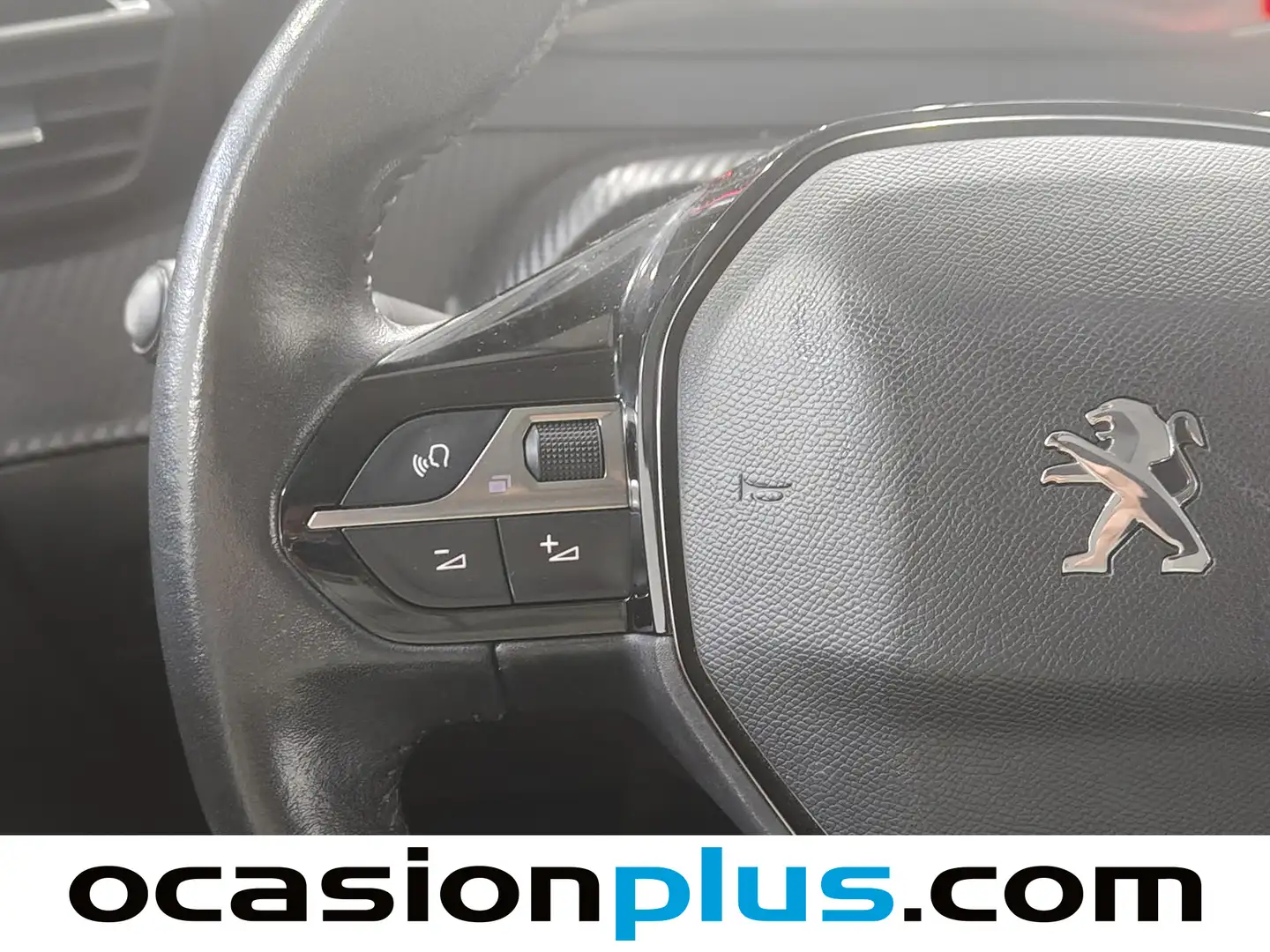 Foto Peugeot 2008 Peugeot 2008 BlueHDi 110 Allure (110 CV)